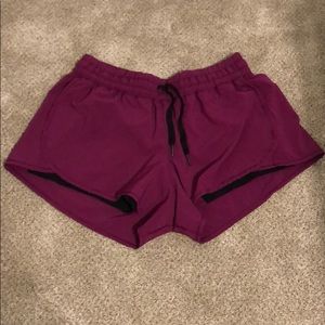 Purple Lululemon Shorts w Blk Mesh-trimmed Liner